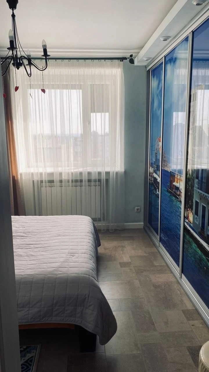 Продаж 3-кім. квартири 100м2 з ремонтом, меблями і технікою!