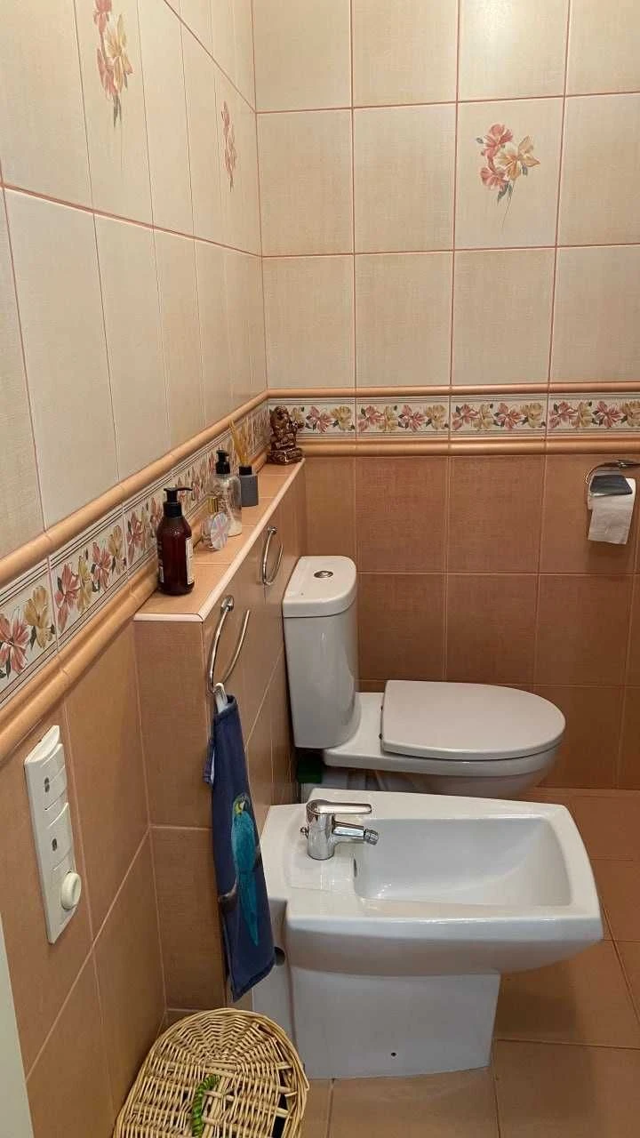Продаж 3-кім. квартири 100м2 з ремонтом, меблями і технікою!