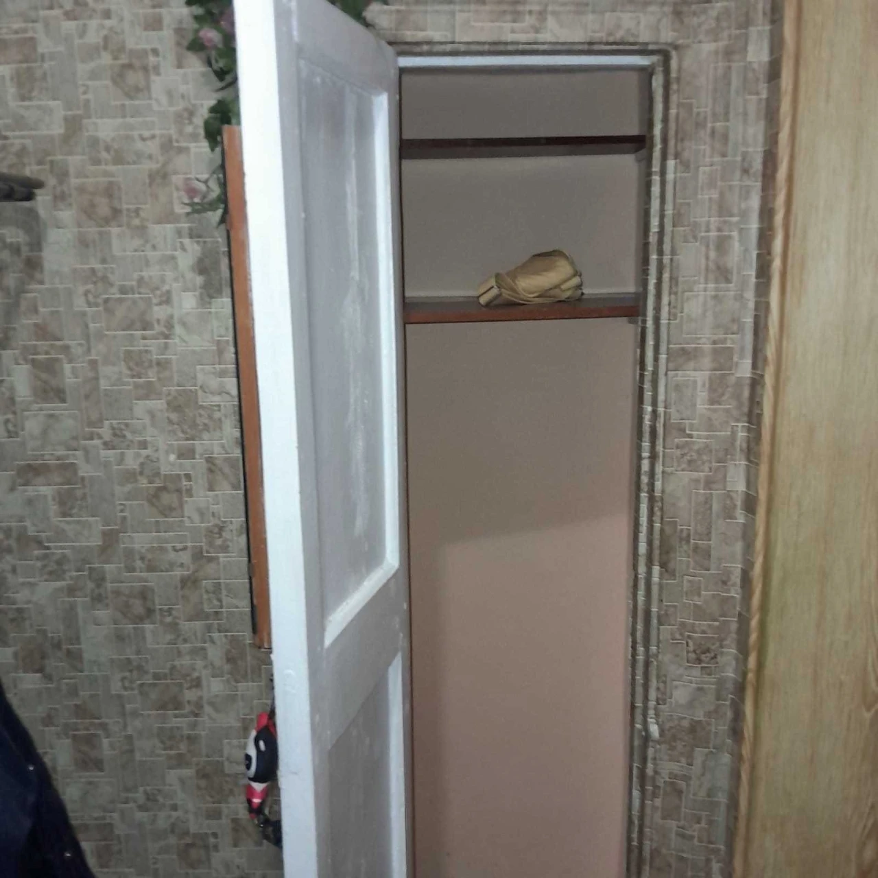 Apartment for Sale in Kharkiv, Music Street, 2nd floor.