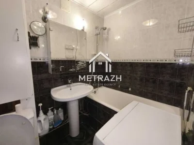 Cozy 3-bedroom apartment for sale on Leopolda Sviody