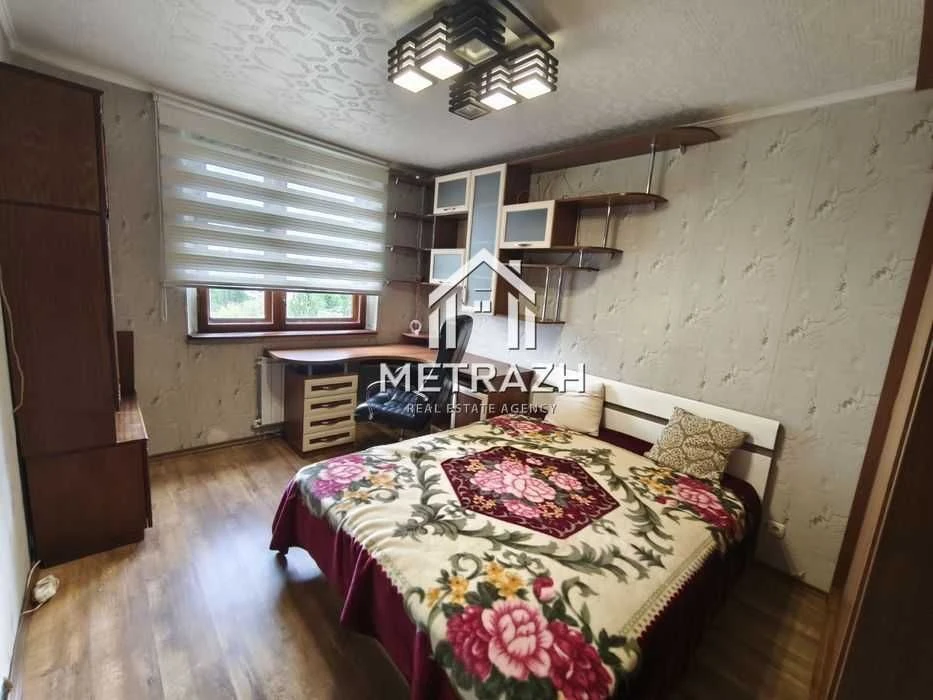 Cozy 3-bedroom apartment for sale on Leopolda Sviody