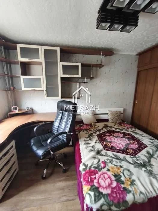 Cozy 3-bedroom apartment for sale on Leopolda Sviody