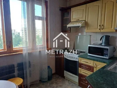 91711 Продам 3-комнатную квартиру возле метро Перемога!