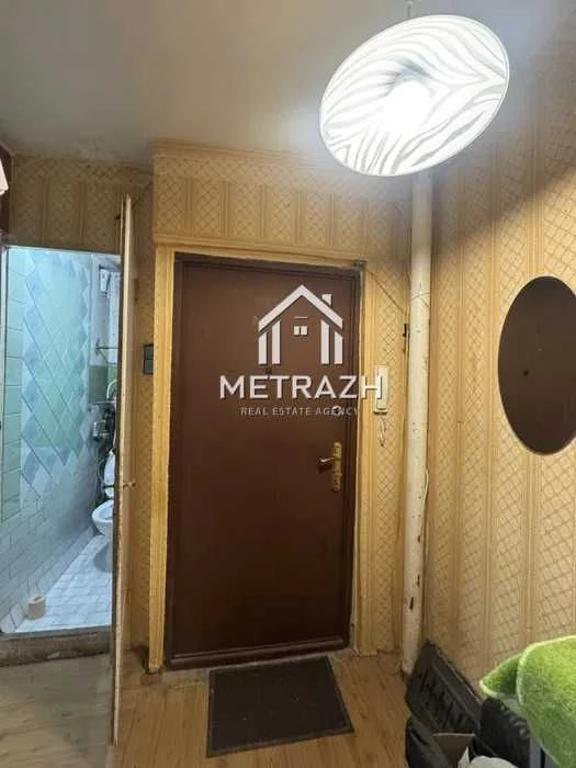 89730 Продам 3 комнатную квартиру на проспект Людвига Свобод