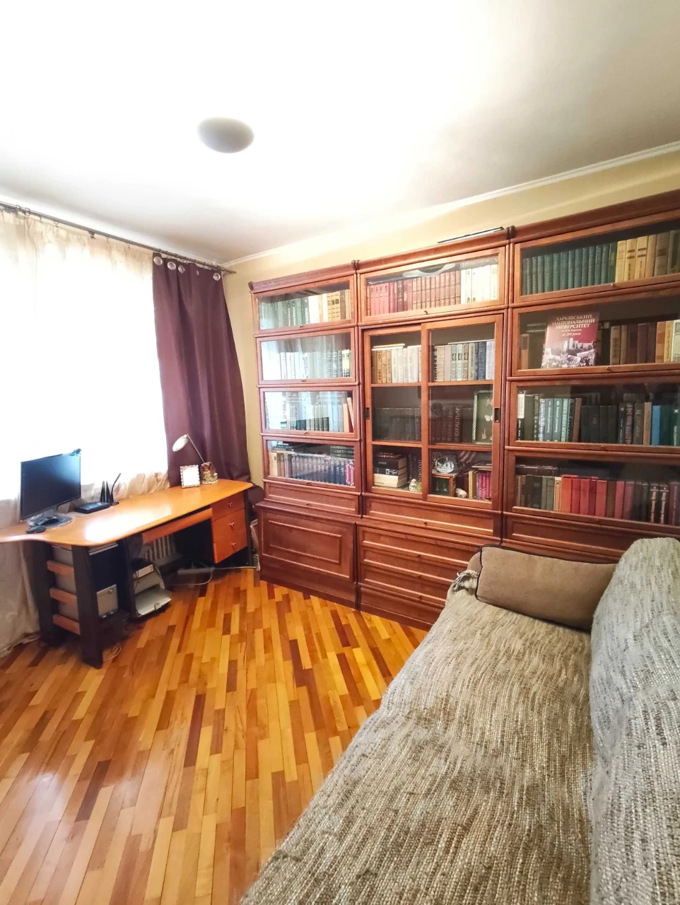 Продам 3 із. квартиру на Салтівці з ремонтом та меблями.