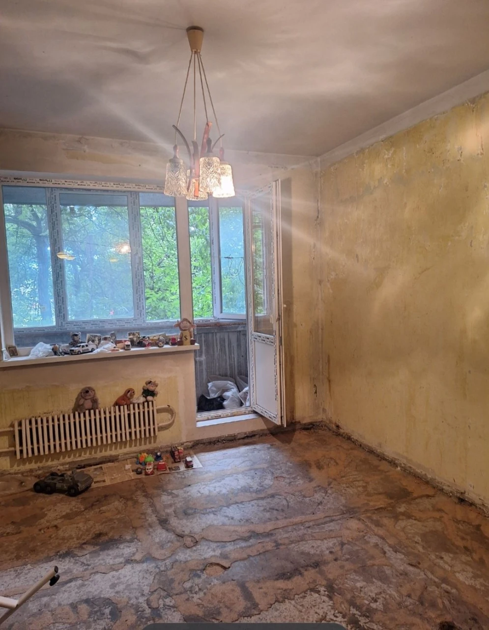 For Sale: 4-room apartment in Sultonka, near Studencheskaya Metro