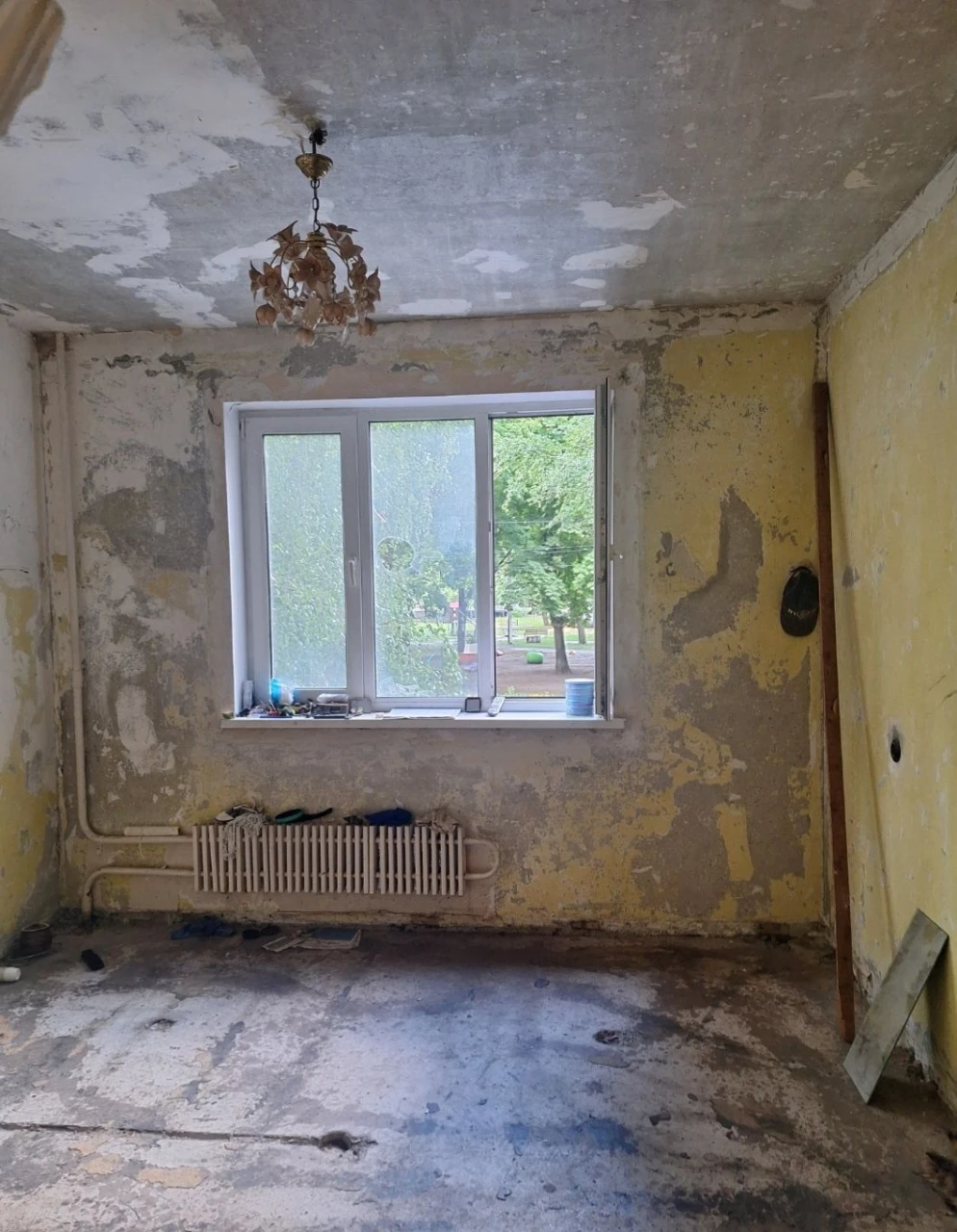 For Sale: 4-room apartment in Sultonka, near Studencheskaya Metro