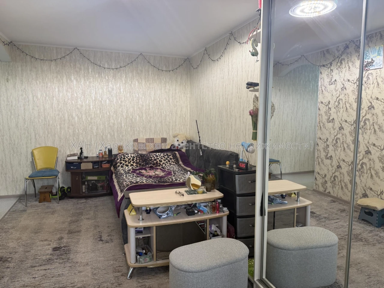 Sell 1 k. apartment with repair 606 m / r, st. Unconquered E0