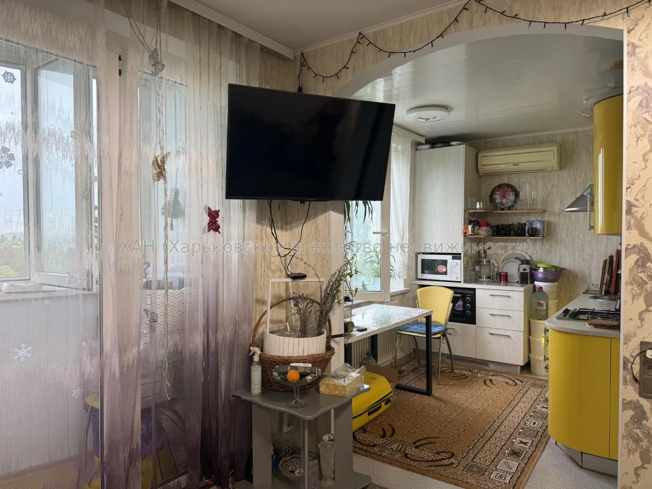 Sell 1 k. apartment with repair 606 m / r, st. Unconquered E0