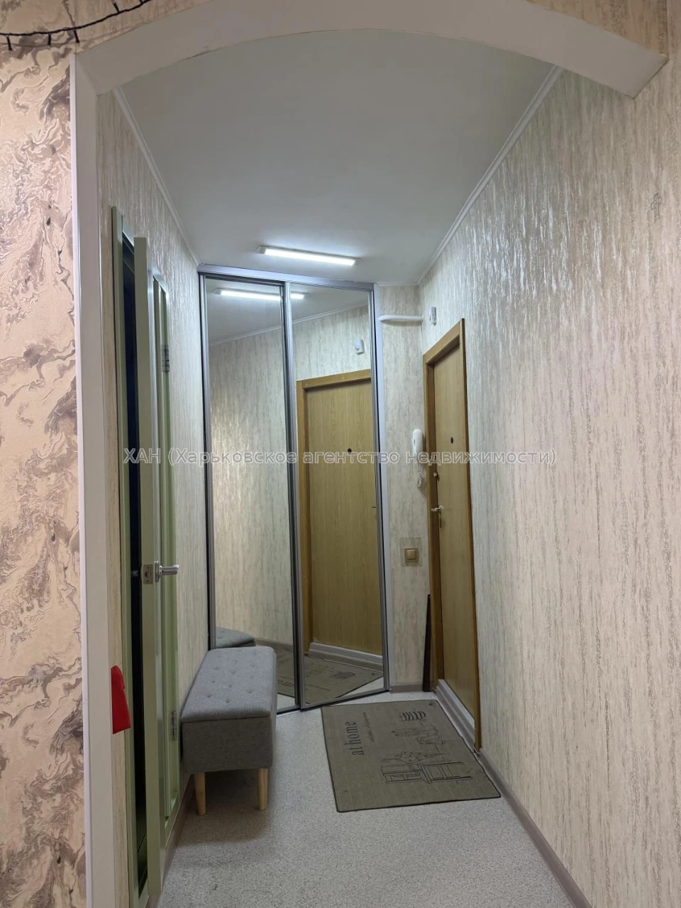 Sell 1 k. apartment with repair 606 m / r, st. Unconquered E0