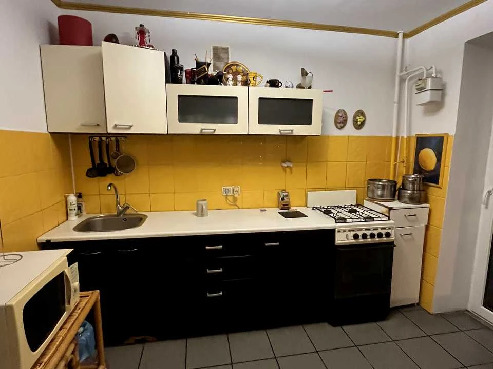 Apartment. Ivano-Frankivsk, Ugornitska st.