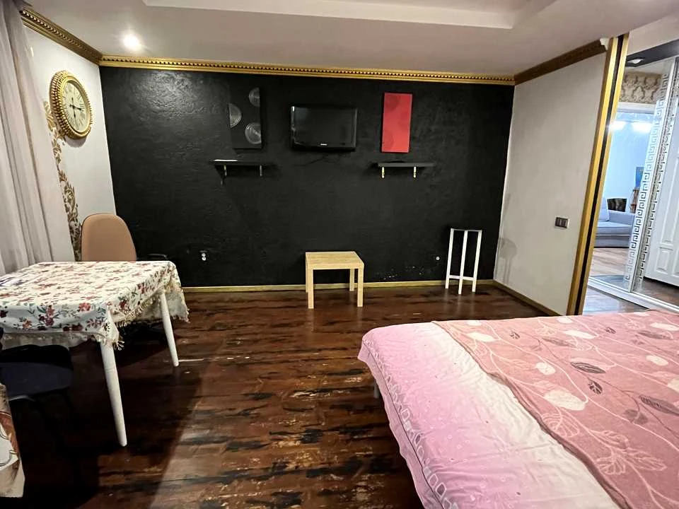 Apartment. Ivano-Frankivsk, Ugornitska st.
