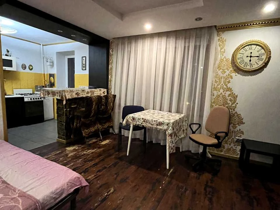 Apartment. Ivano-Frankivsk, Ugornitska st.