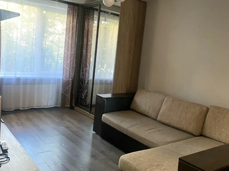 Продажа квартиры 2-комнатной 41 м² 1/5 этажа