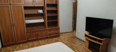 Продам 1 кімнатну квартиру на ЗСУ в будинку Федорченко з авт