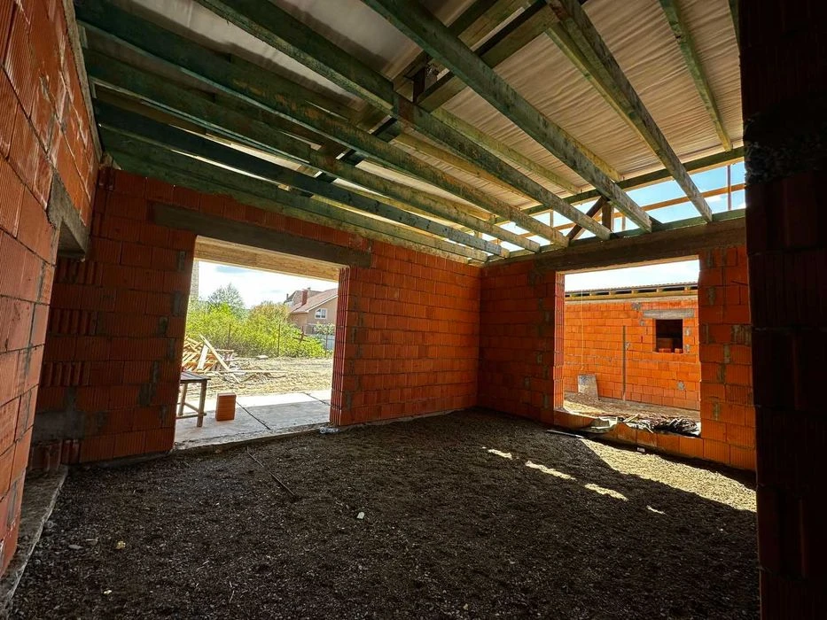Будинок з газом на завершальній стадії будівництва 5 хв від