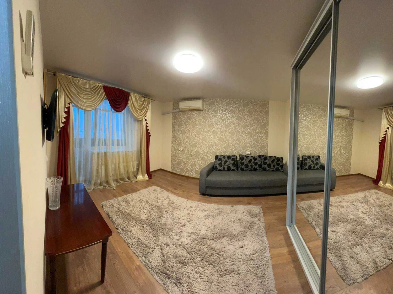 Продам 1-кiмнатну квартиру м.Наукова