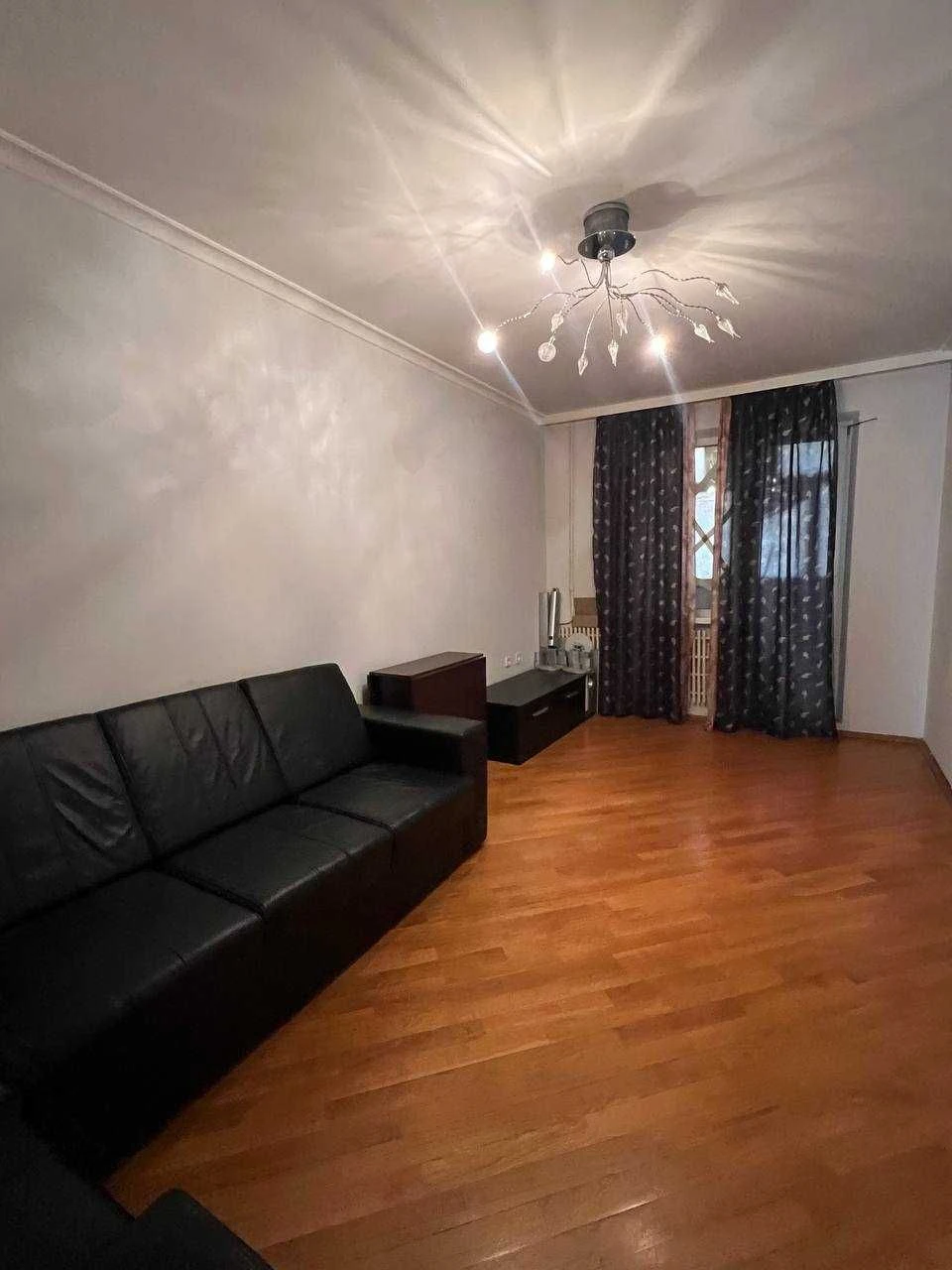 For Sale: 3-room apartment on Astronomical Street