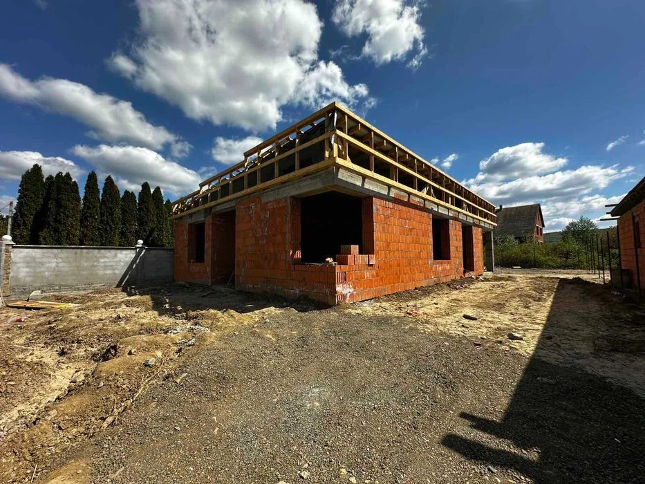 Будинок з газом на завершальній стадії будівництва 5 хв від