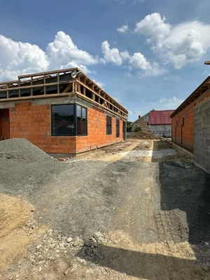 Будинок з газом на завершальній стадії будівництва 5 хв від