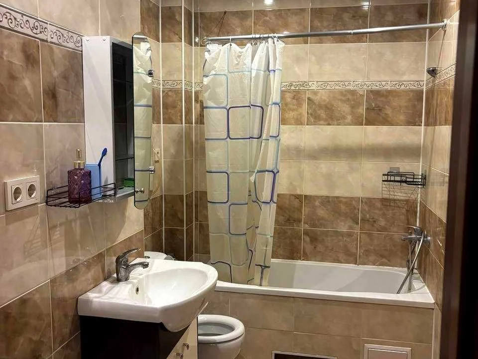 Apartment. Kyiv, Dniprovska Naberezna st.