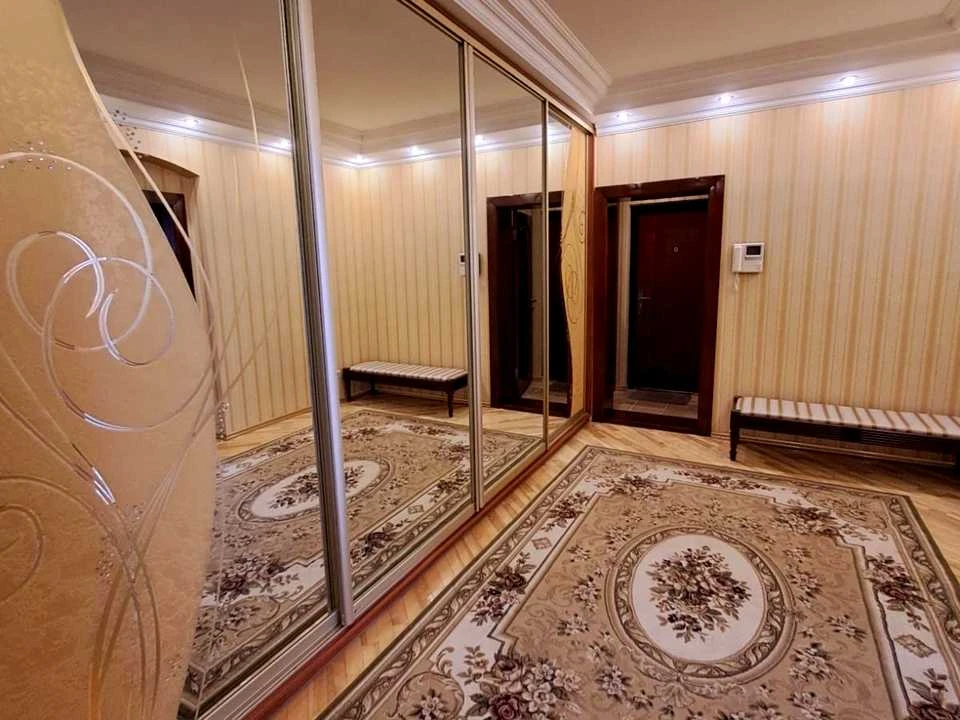 Квартира. Київ, Миколи Бажана просп.