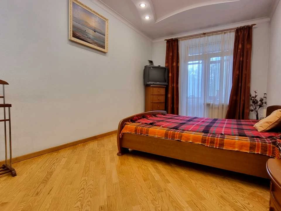Квартира. Київ, Берестейський просп.