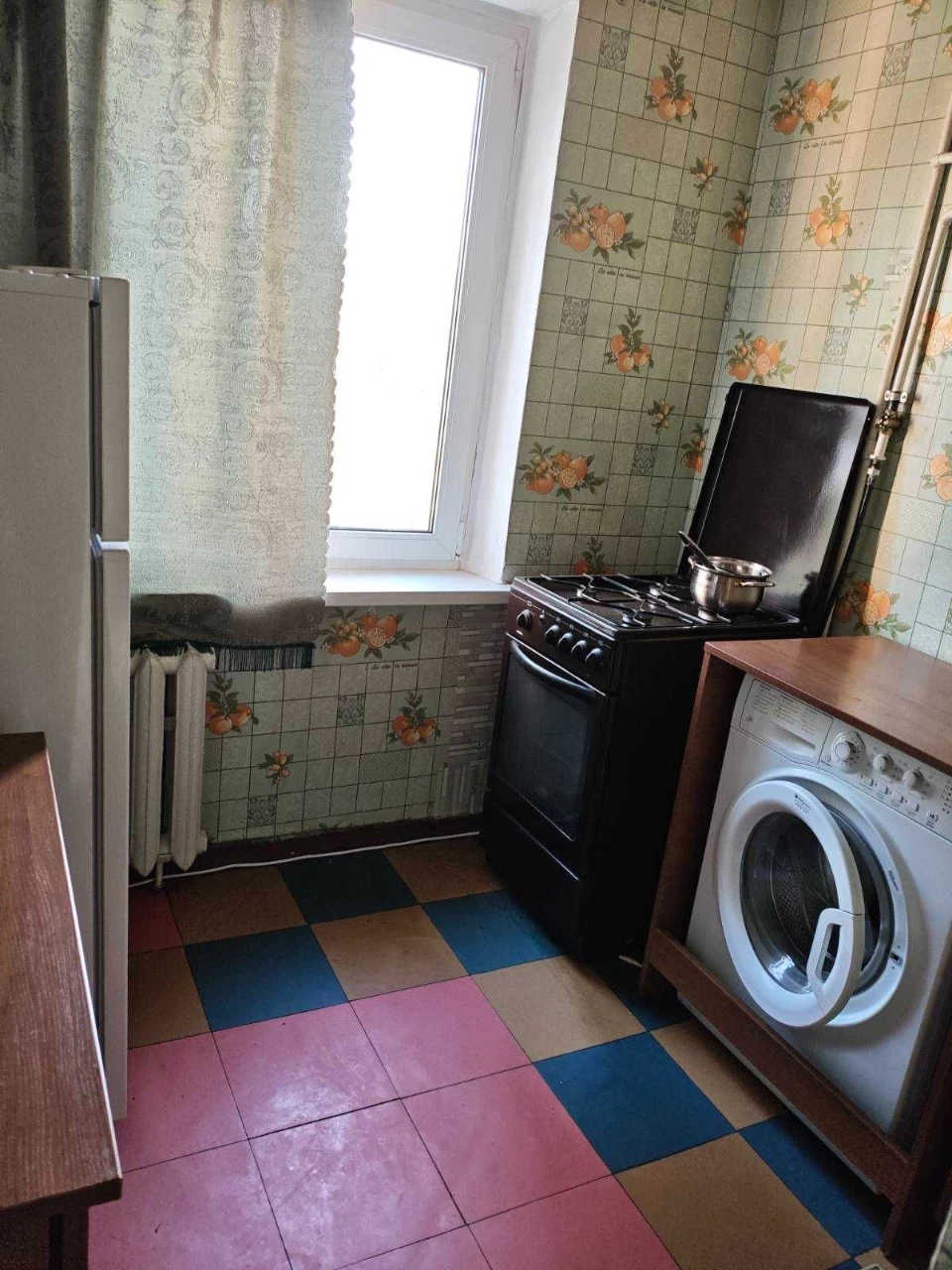 Без комісії продам 2 кімнатну квартиру Гната Юри