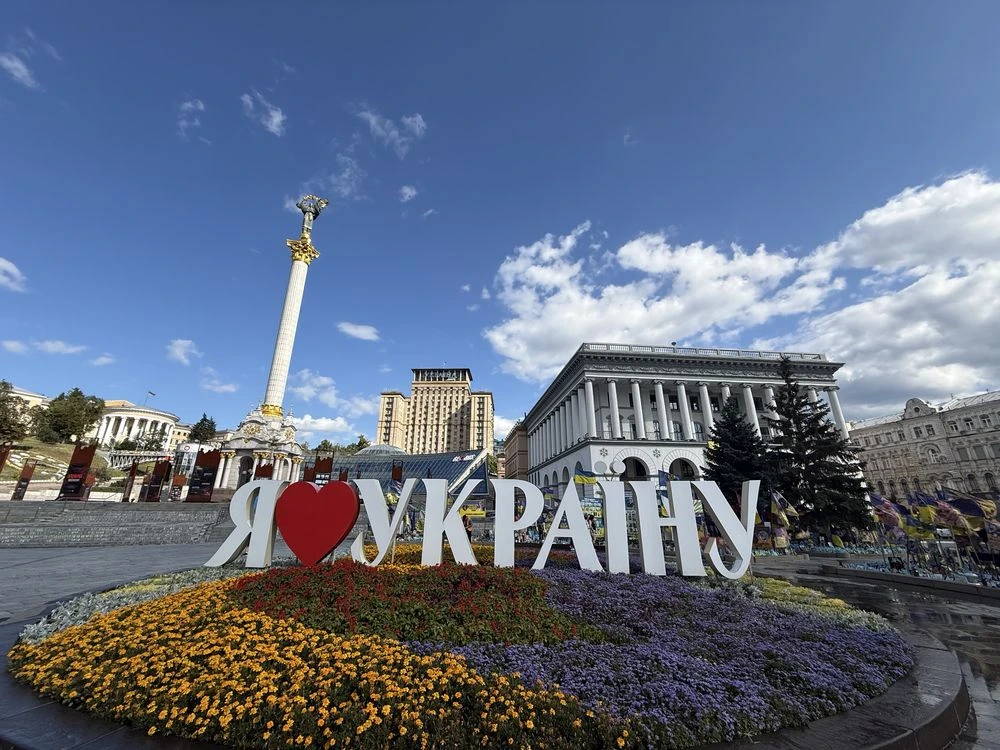 Продается квартира 2 км, 2 этажа, 60 м², Центр, Хрещатик, Заньковец