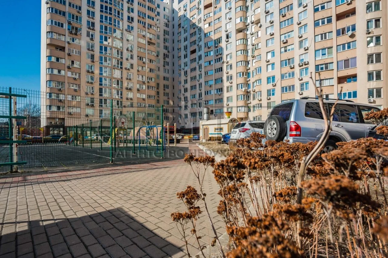 Продаж квартири, пр-т Лобановського, Голосієво