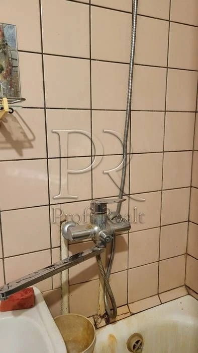 Продаж 3 кімн. квартири за адресою Олега Мудрака, 37а | Акад