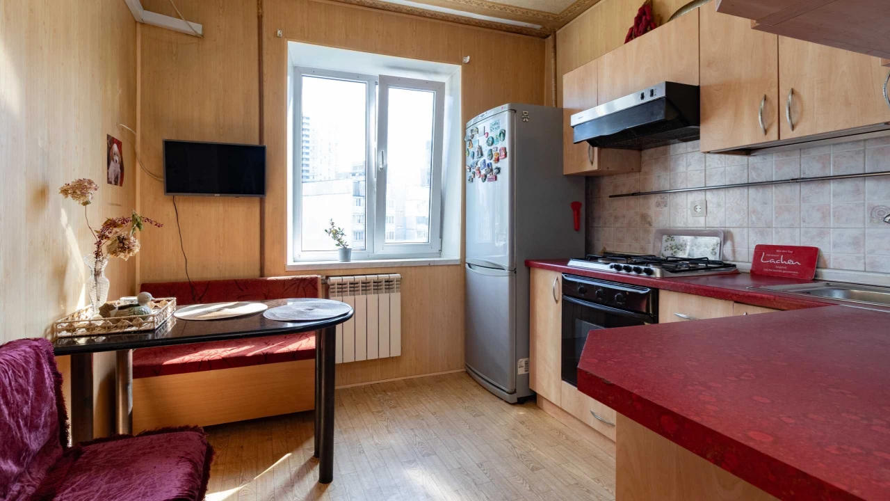 Продаж 2к Осокорки | 53 м² | газ | 10 хв метро | держпрограм