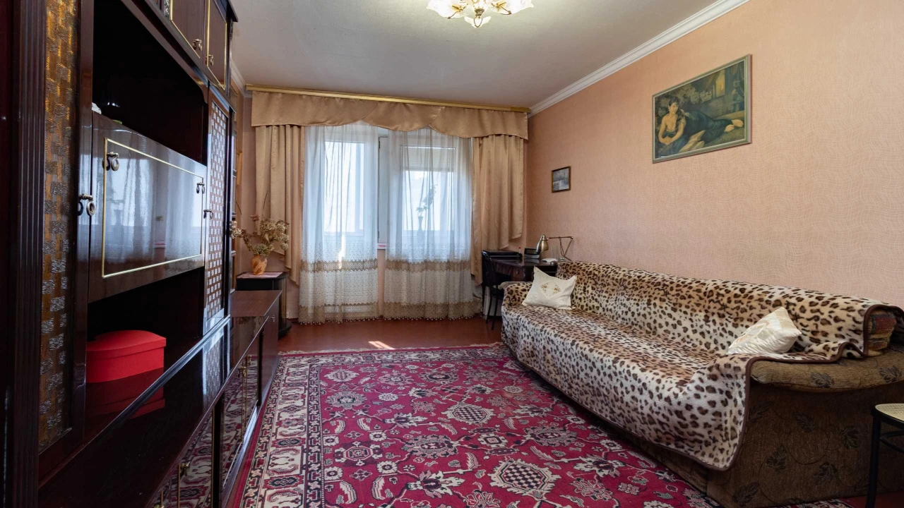 Продаж 2к Осокорки | 53 м² | газ | 10 хв метро | держпрограм