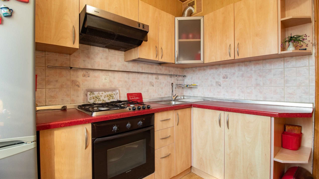 Продаж 2к Осокорки | 53 м² | газ | 10 хв метро | держпрограм