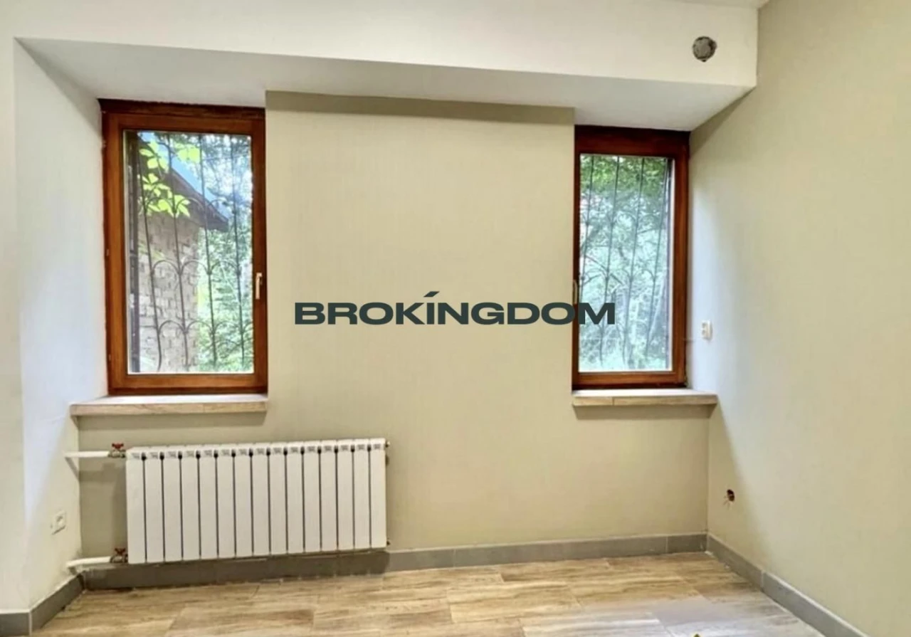 Продаж 2 кім.кварт. вул. Максима Токарева,4 (Вузівська). єВі
