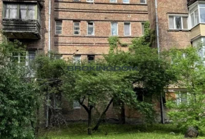 Продаж 2 кім.кварт. вул. Максима Токарева,4 (Вузівська). єВі
