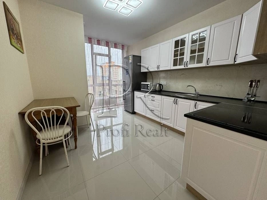 Продажа 2 комн. квартиры в ЖК Современный квартал/ пр.Любомира Г