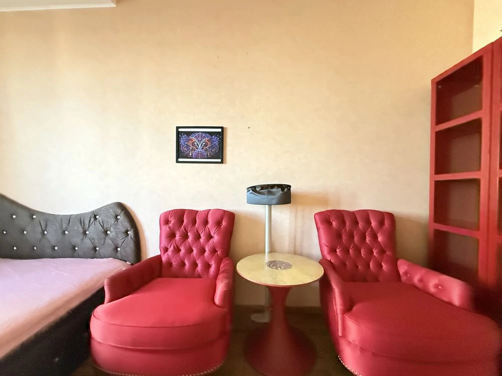 No commission for sale 3-room apartment in the center of Pechersk, Tvorets residential complex, Kon Street