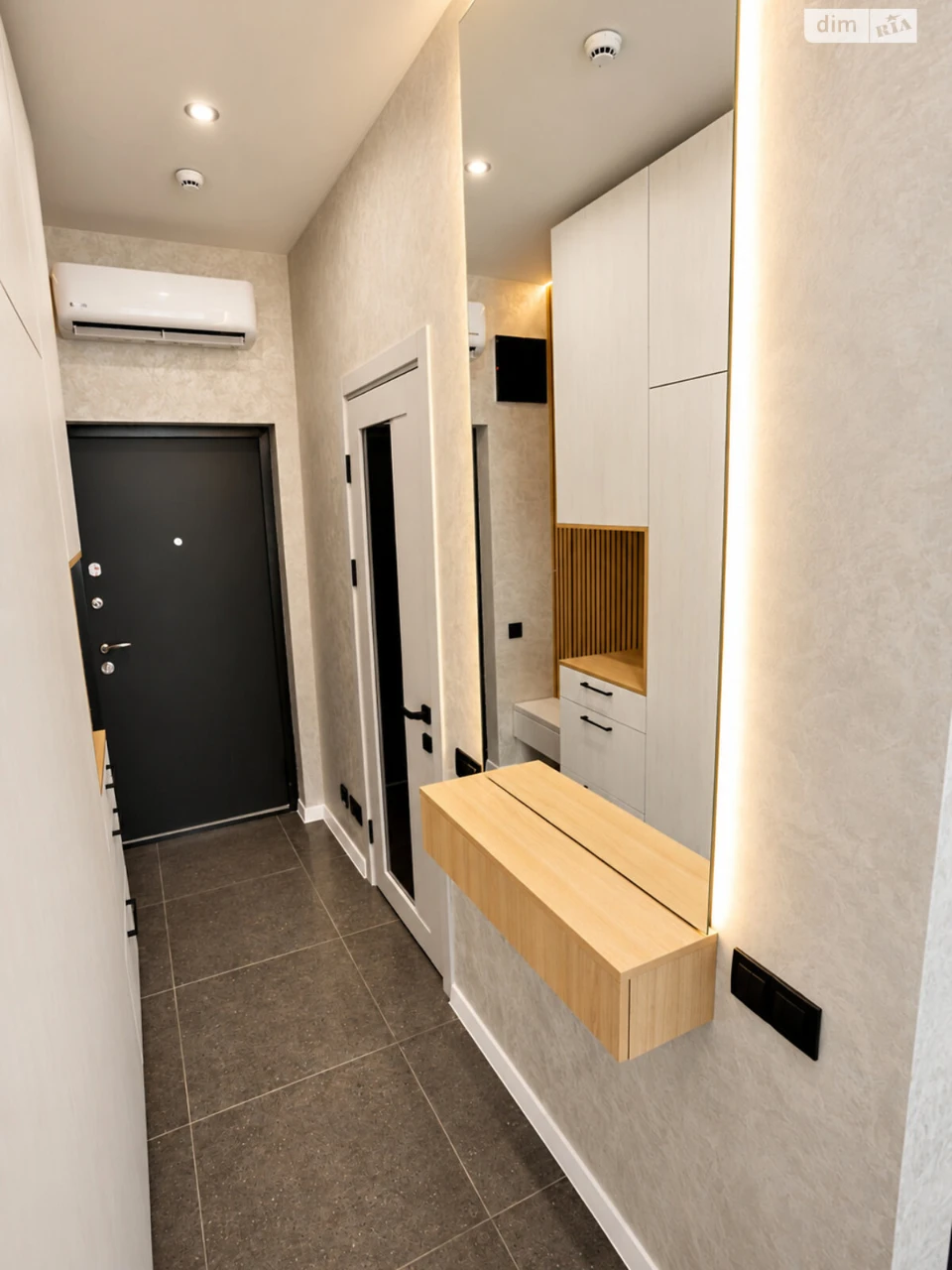 Long-Term Rental Apartment in Arcadia