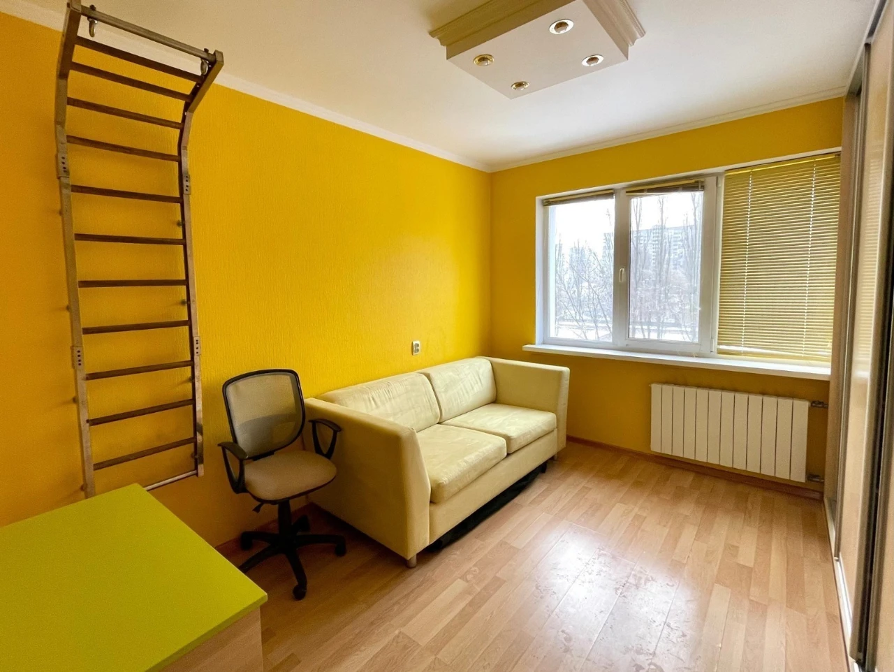 3-room apartment for sale 80 m², Irpinska St., 2