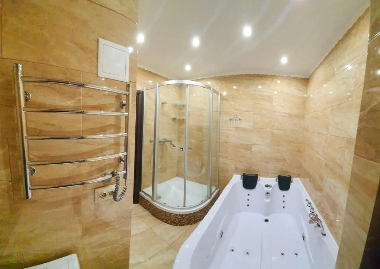 3-room apartment for sale 80 m², Irpinska St., 2