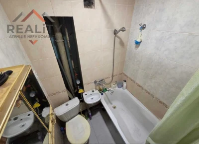 For sale 1 room apartment on I. Mazepa Avenue
