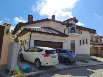 Продам дом в Совиньоне, подвал, 400м²