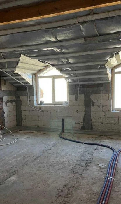 Продам дом в Совиньоне, подвал, 400м²