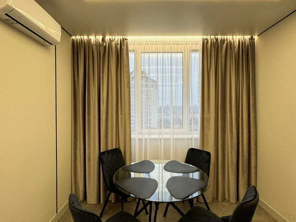 Apartment. Eugene Svernstuka Street, Kyiv