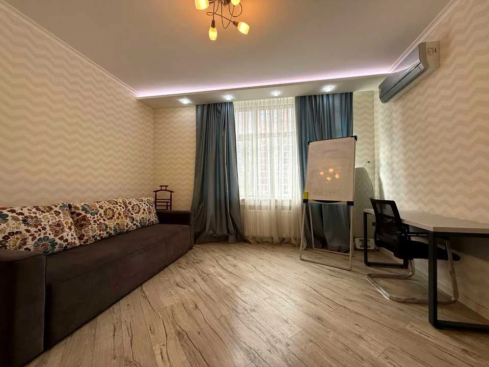 Apartment. Kyiv, Hlibochytska Street