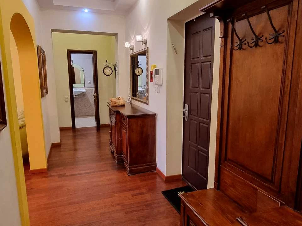 Apartment. Kyiv, Shota Rustaveli Street