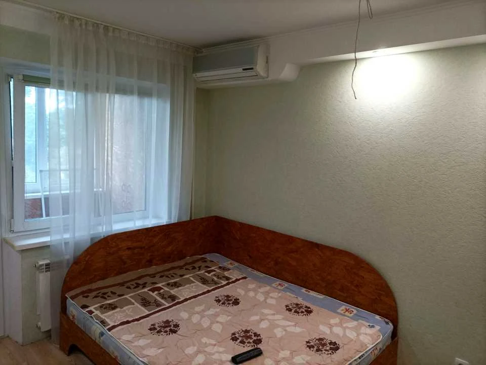 Apartment. Kyiv, Chornih Zaporozhtsev Street