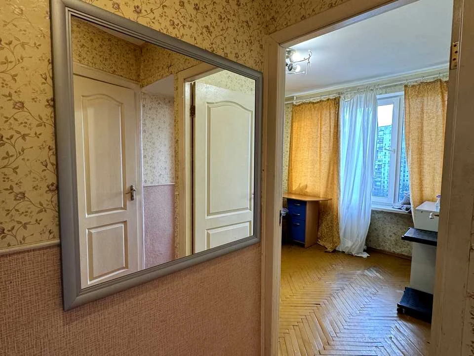 Квартира. Киев, улица Березняковская