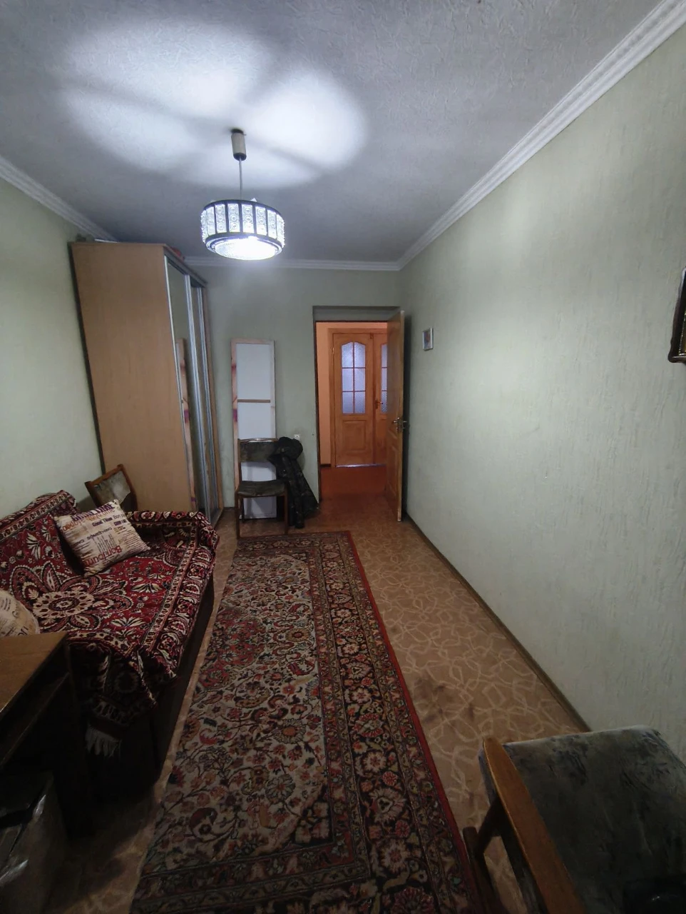Продается  4 км квартира на  Клинчике